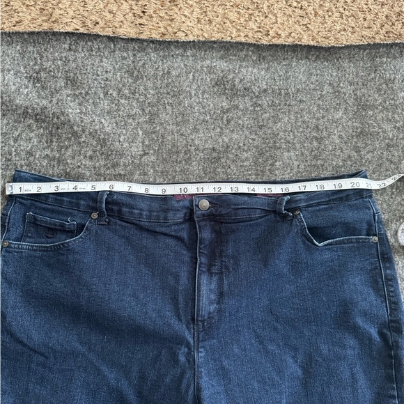 Gloria Vanderbilt Amanda Jeans 20W - Picture 4 of 8